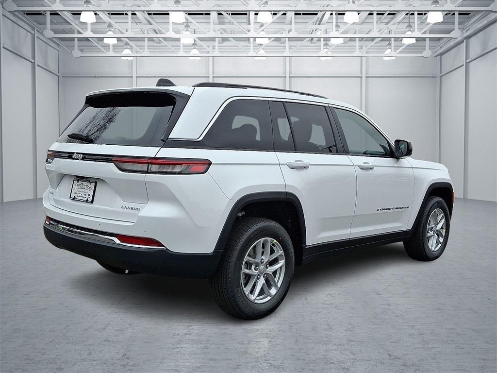new 2025 Jeep Grand Cherokee car, priced at $43,575