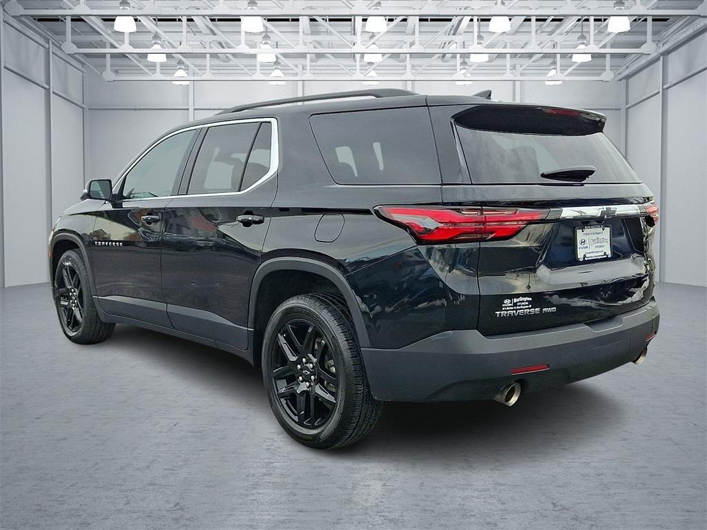 used 2023 Chevrolet Traverse car, priced at $22,500