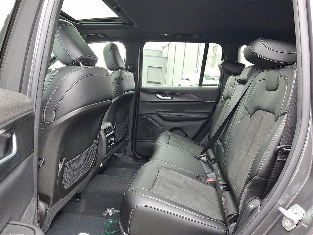 new 2025 Jeep Grand Cherokee car, priced at $46,730