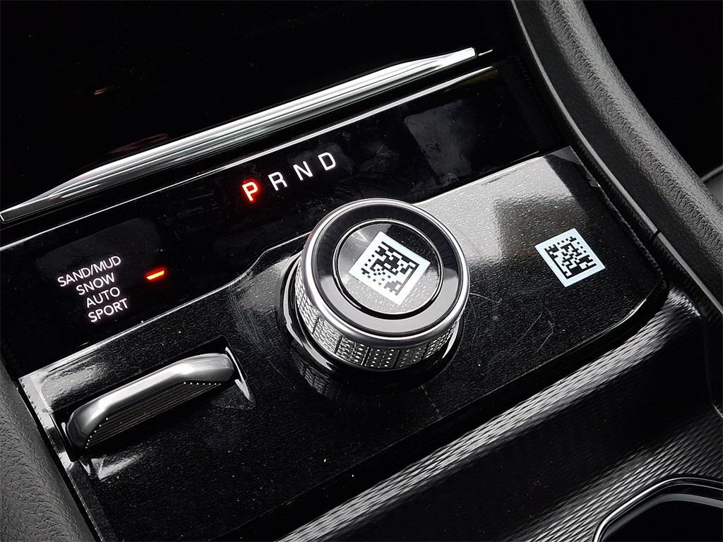 new 2025 Jeep Grand Cherokee car, priced at $50,510