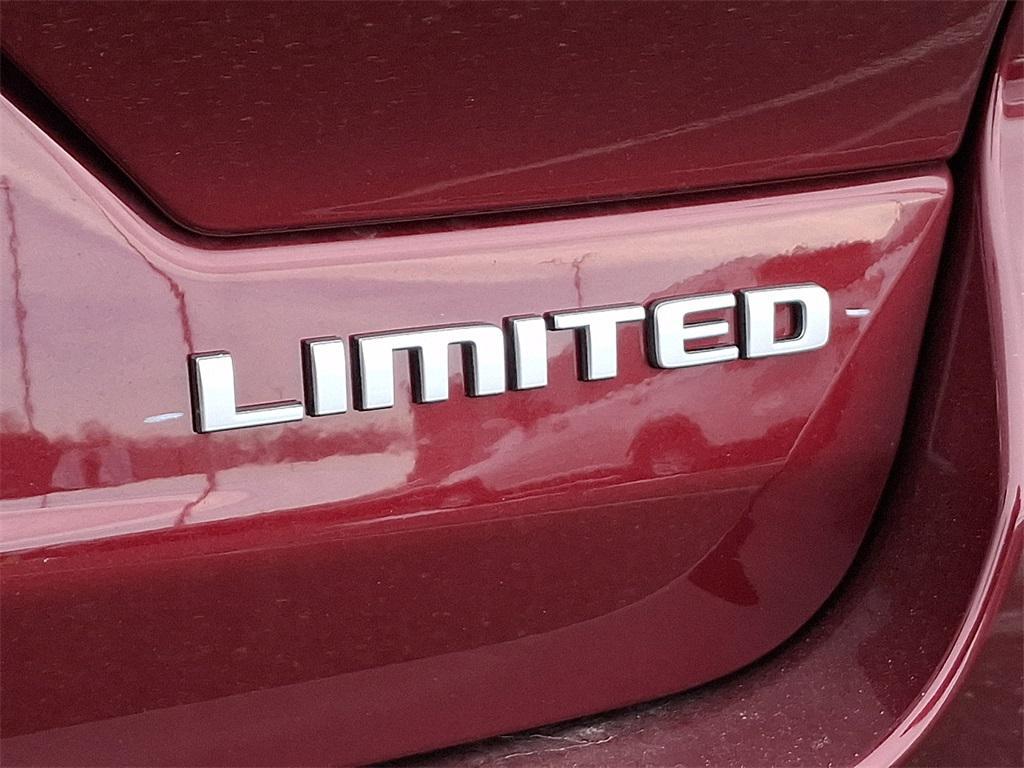 new 2025 Jeep Grand Cherokee car, priced at $50,510