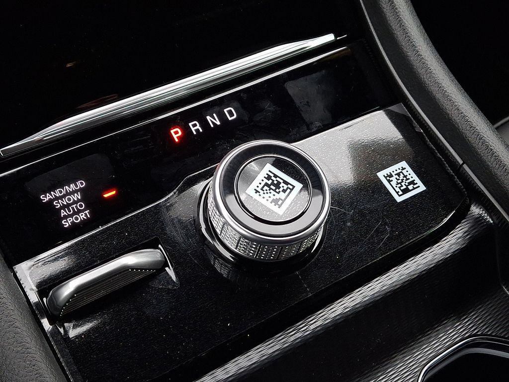 new 2025 Jeep Grand Cherokee car, priced at $50,510