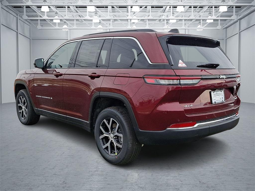 new 2025 Jeep Grand Cherokee car, priced at $50,510