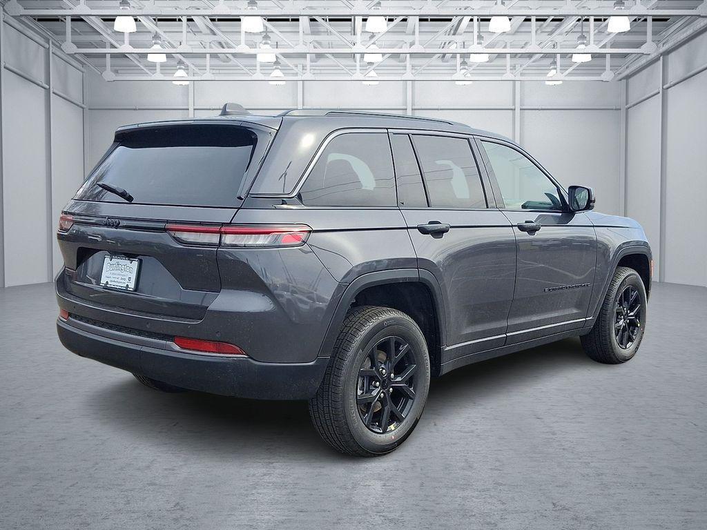 new 2026 Jeep Grand Cherokee car, priced at $48,945
