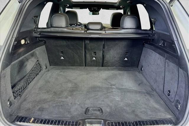 Mercedes-Benz GLE view 25