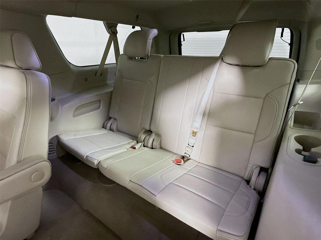 used 2020 GMC Yukon XL car, priced at $33,000