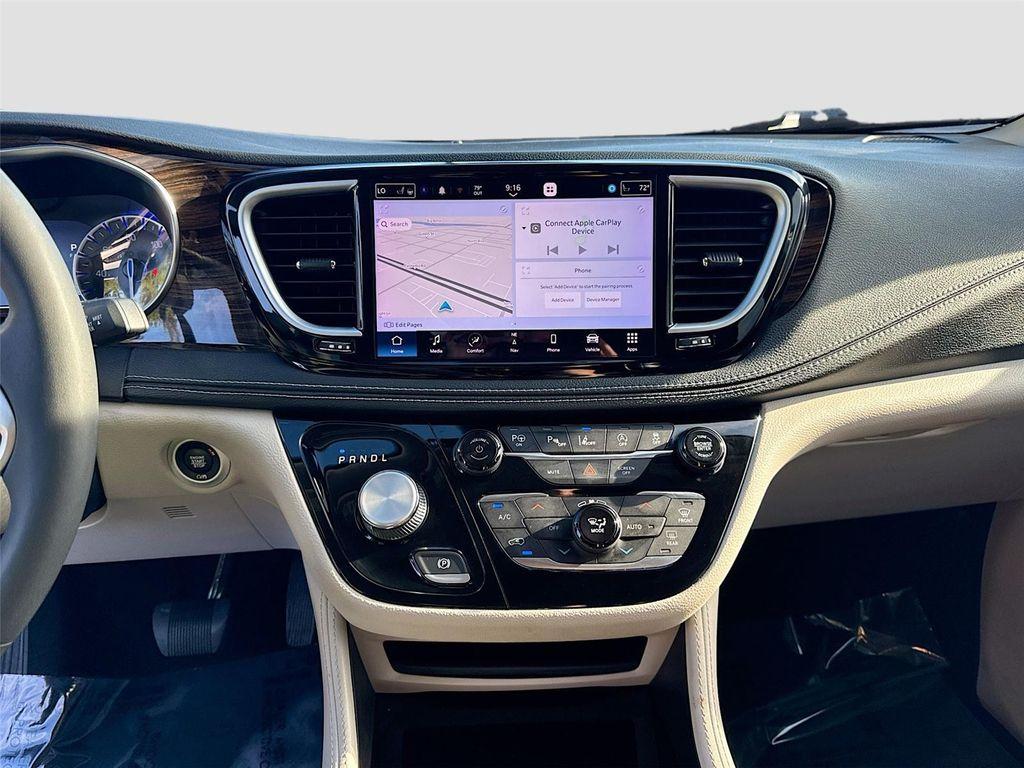 used 2022 Chrysler Pacifica car, priced at $22,400
