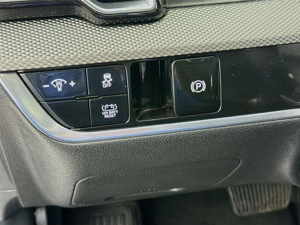 used 2023 Kia Sportage Hybrid car, priced at $24,895