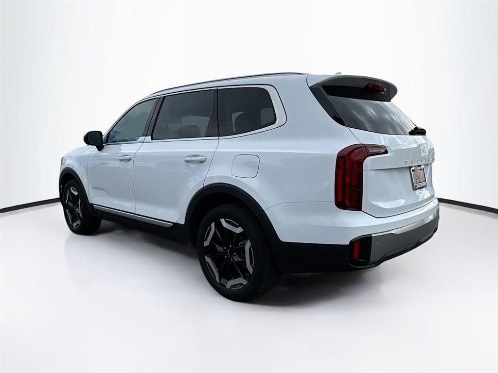 used 2025 Kia Telluride car, priced at $33,900