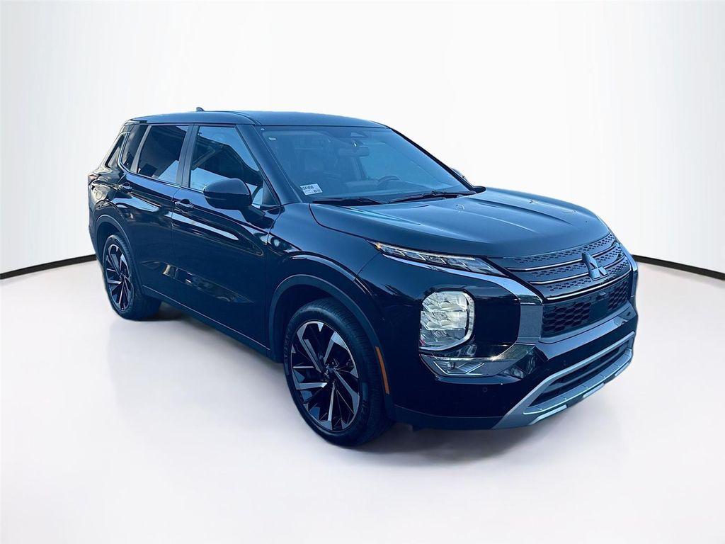 used 2024 Mitsubishi Outlander car, priced at $21,500