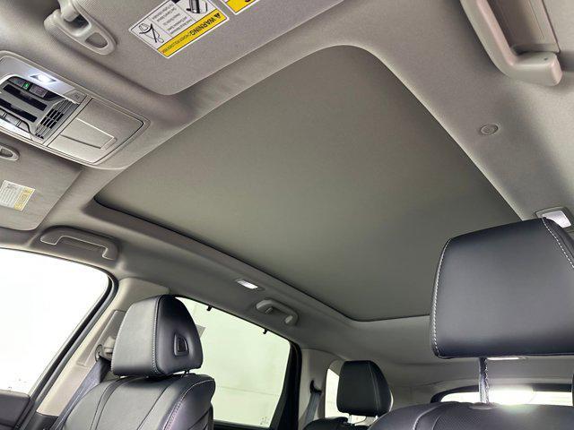 used 2024 Acura MDX car, priced at $43,500