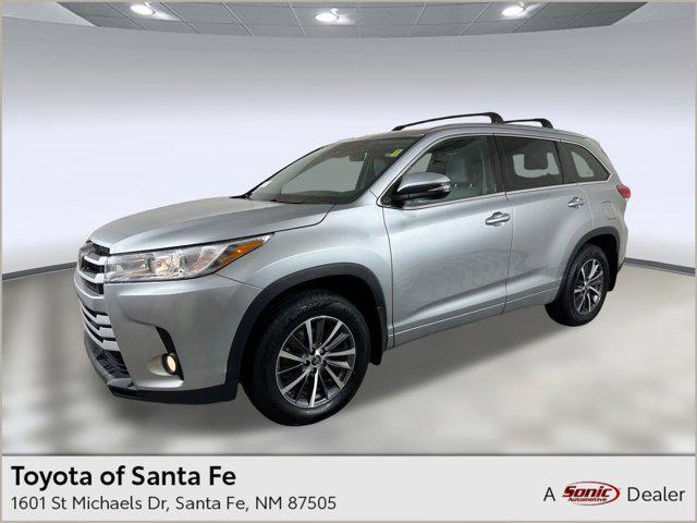 used 2017 Toyota Highlander car, priced at $18,999