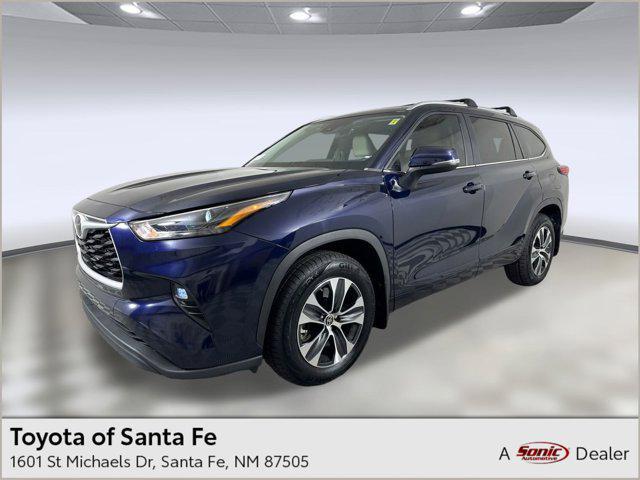 used 2023 Toyota Highlander car, priced at $38,997