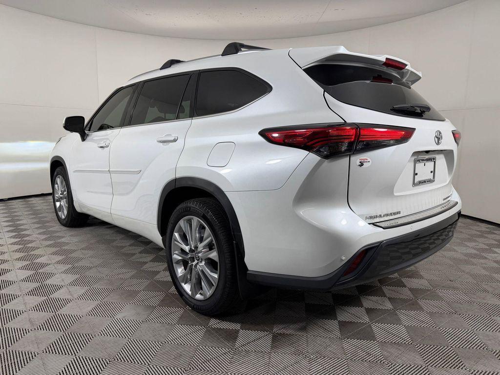 used 2023 Toyota Highlander car, priced at $36,378