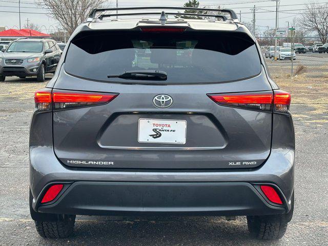 used 2022 Toyota Highlander car, priced at $28,997