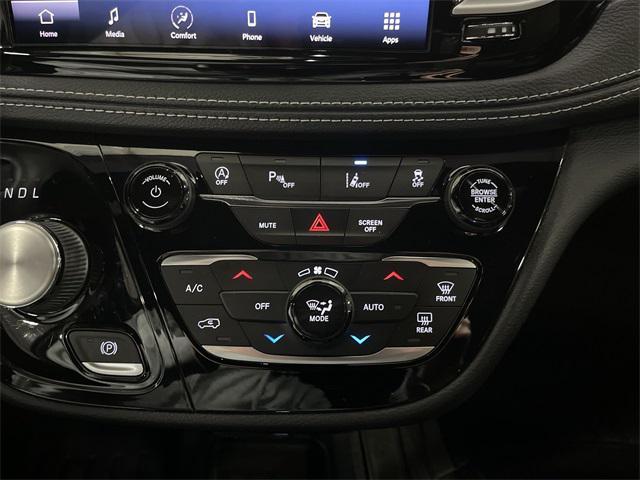 used 2023 Chrysler Pacifica car, priced at $25,153