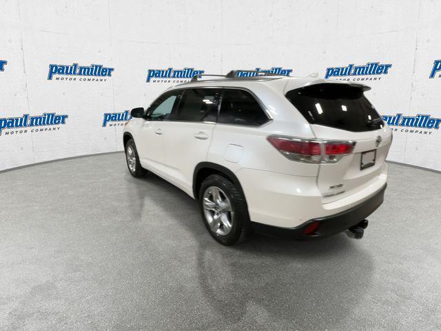 used 2016 Toyota Highlander car, priced at $21,799