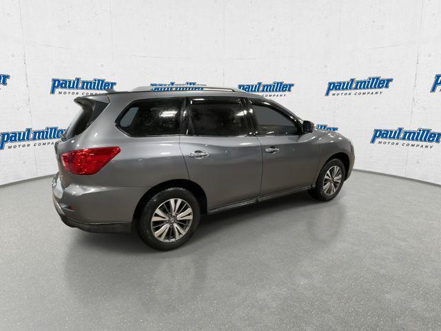 used 2020 Nissan Pathfinder car, priced at $18,000