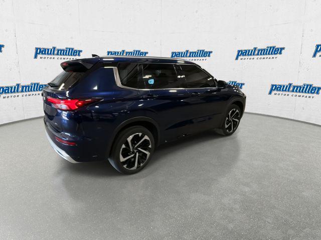 used 2022 Mitsubishi Outlander car, priced at $18,019