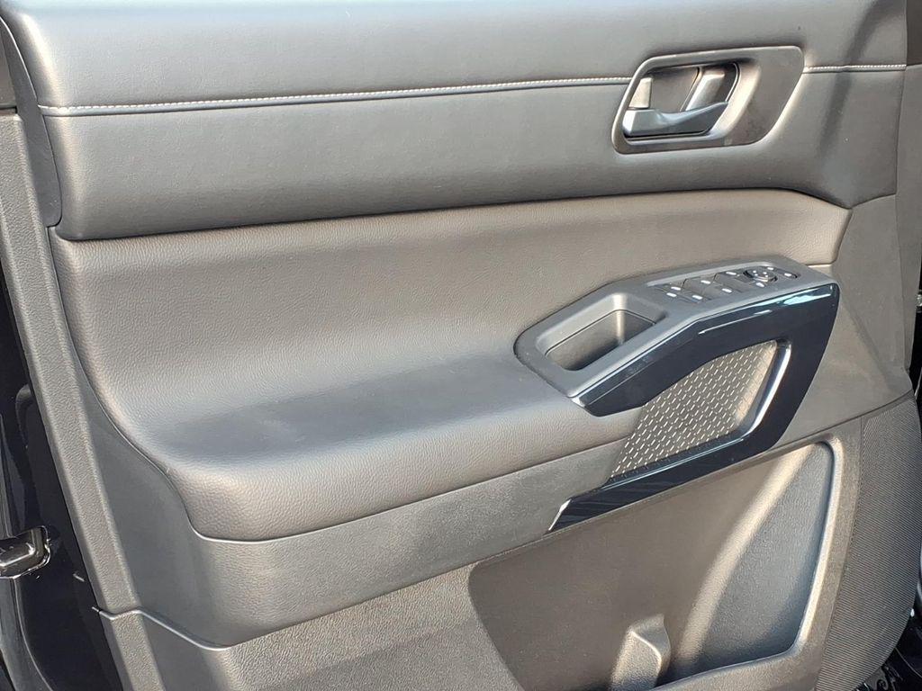 new 2025 Nissan Pathfinder car, priced at $32,395