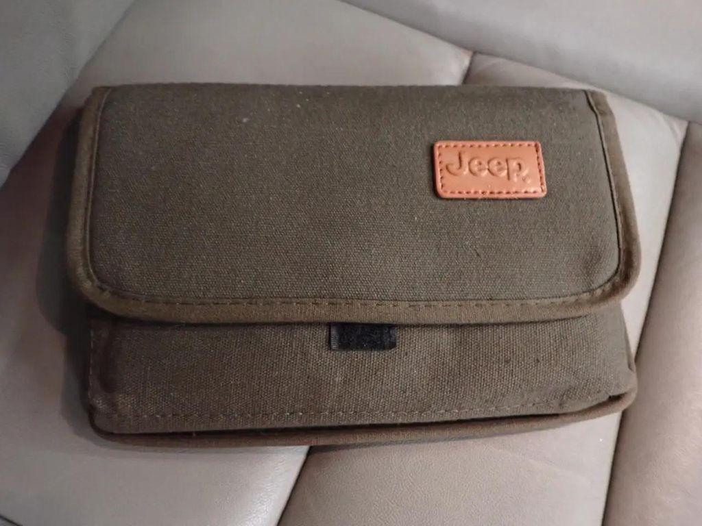 used 2012 Jeep Grand Cherokee car, priced at $7,999