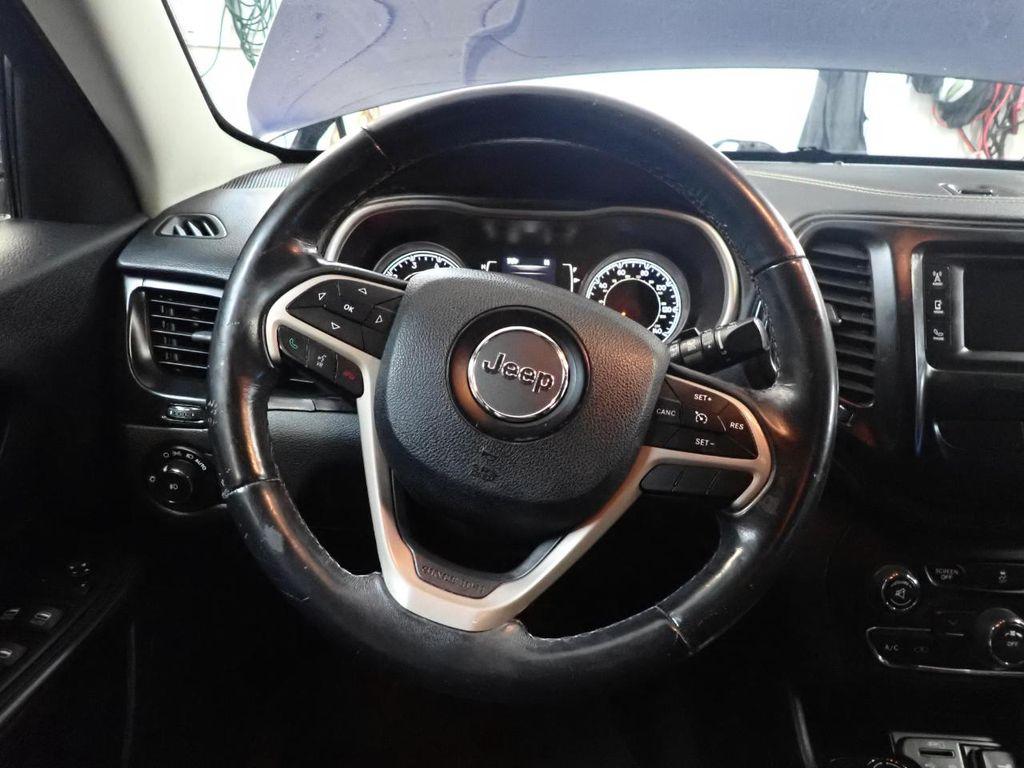 used 2015 Jeep Cherokee car, priced at $7,999