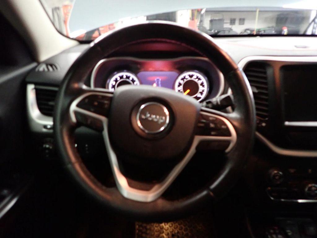 used 2014 Jeep Cherokee car, priced at $6,999