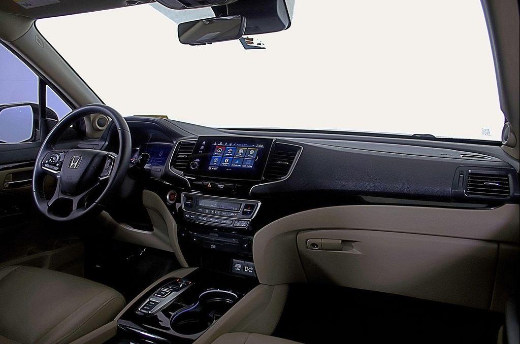 used 2022 Honda Pilot car, priced at $24,998