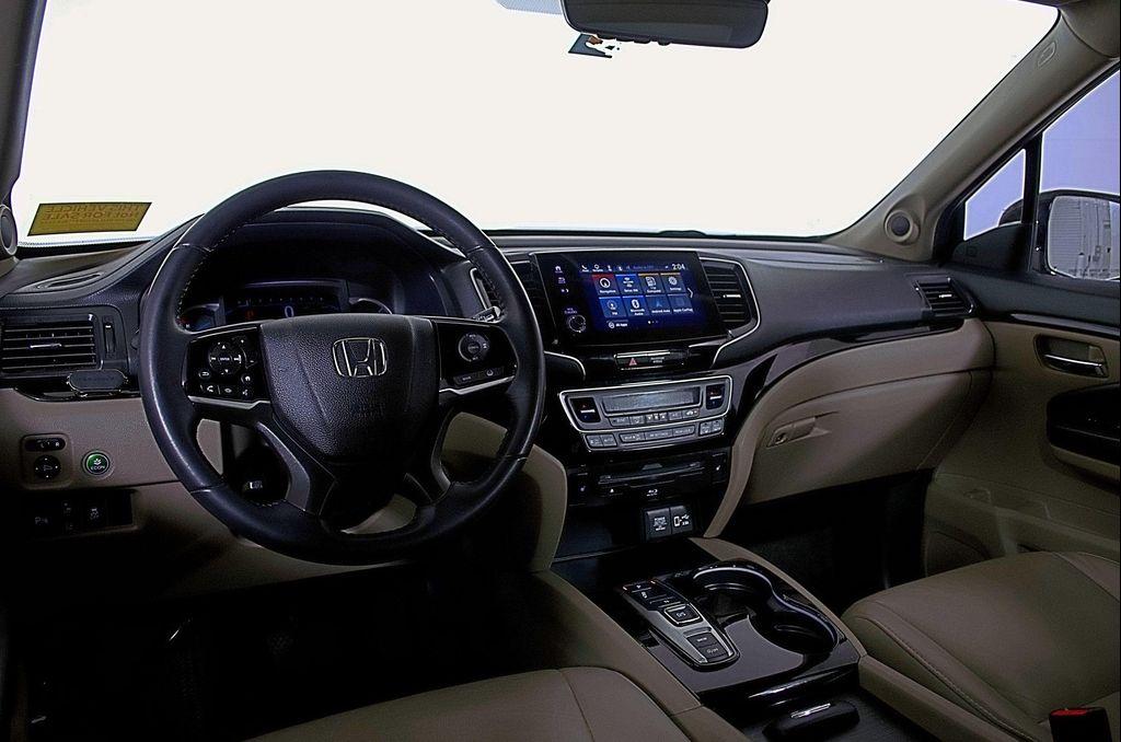 used 2022 Honda Pilot car, priced at $24,998