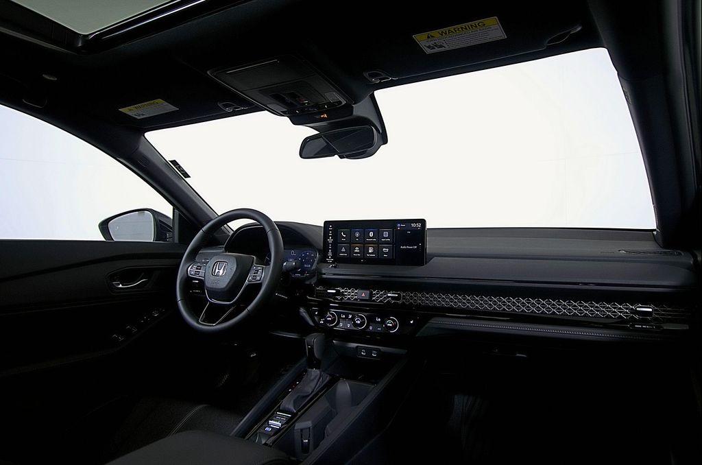 new 2026 Honda Accord Hybrid car
