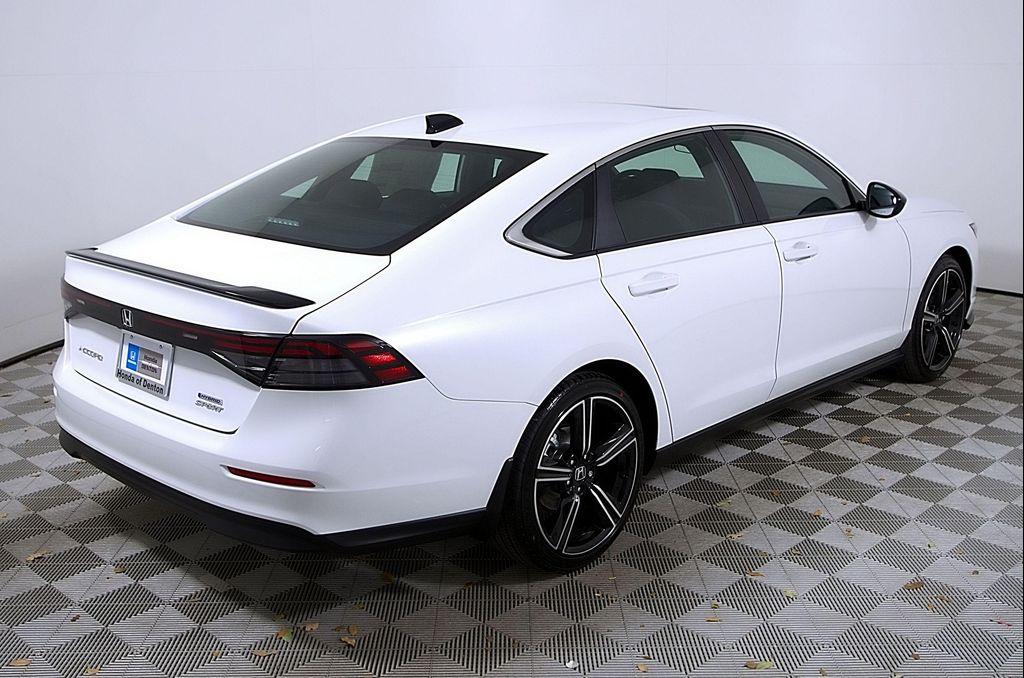 new 2026 Honda Accord Hybrid car