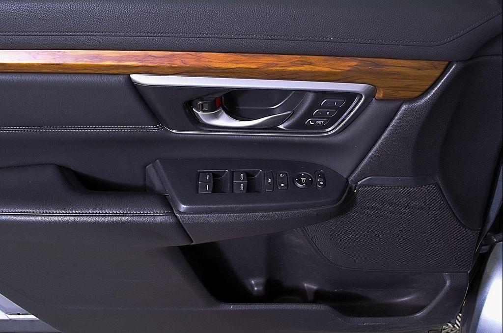 used 2018 Honda CR-V car, priced at $21,779