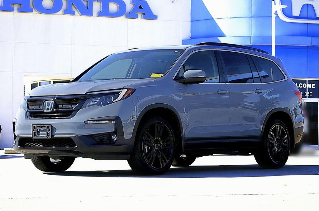 used 2022 Honda Pilot car, priced at $29,998