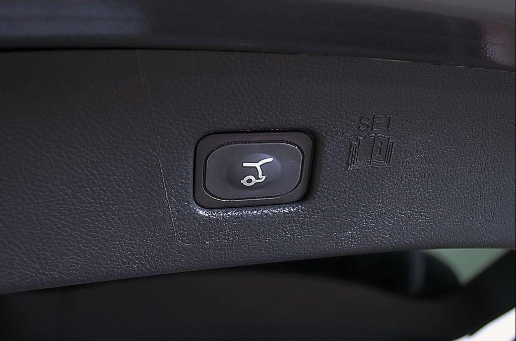 used 2021 Ford Edge car, priced at $21,539