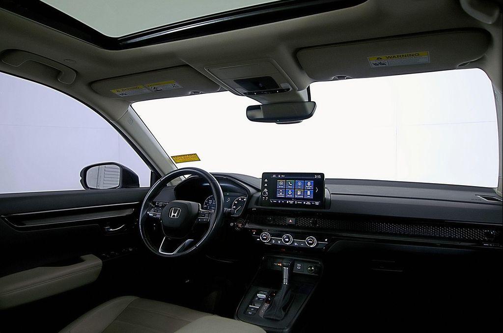 used 2025 Honda CR-V car, priced at $31,998