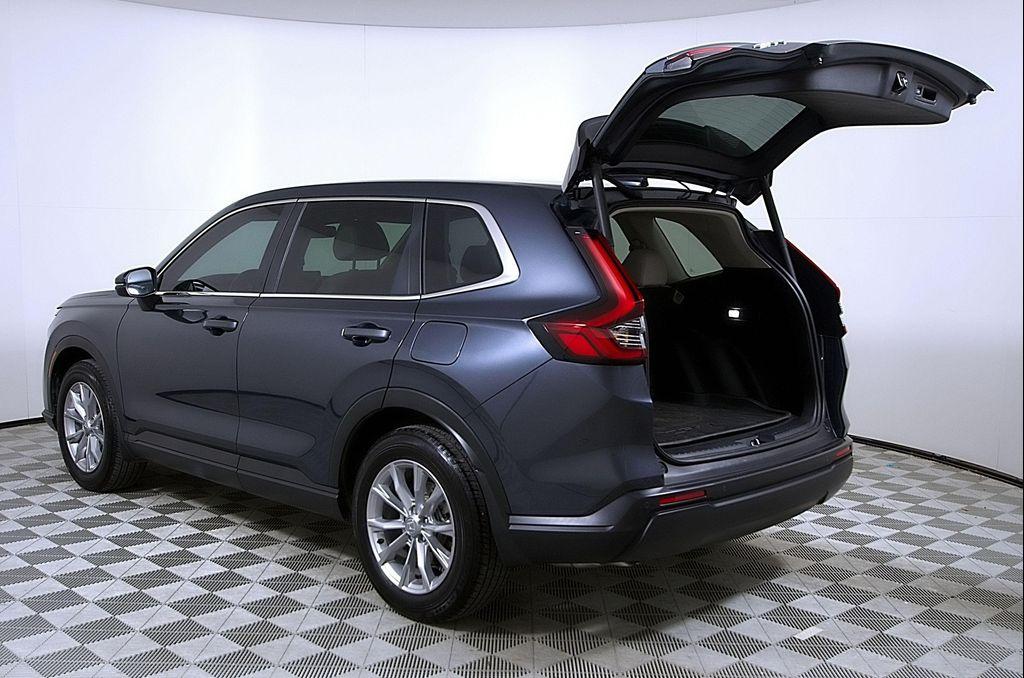 used 2025 Honda CR-V car, priced at $31,998