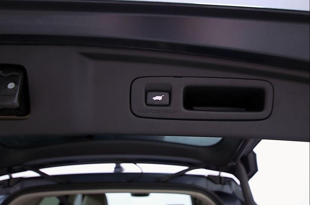 used 2025 Honda CR-V car, priced at $31,998