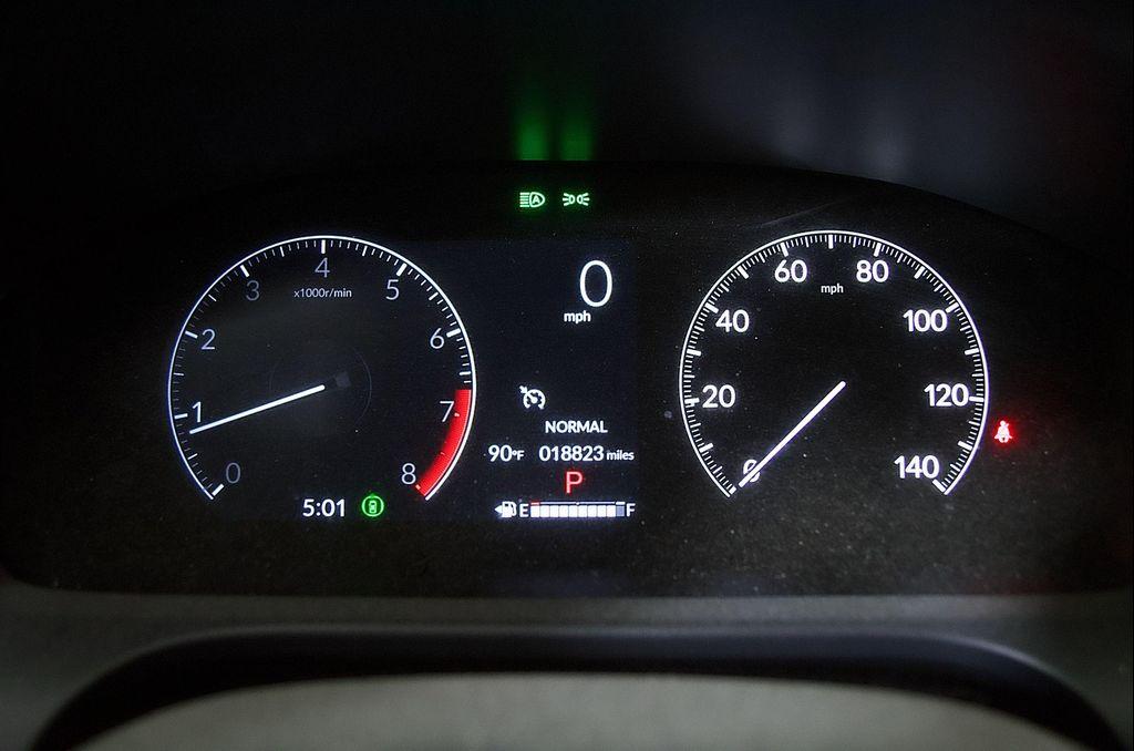 used 2025 Honda HR-V car, priced at $28,420