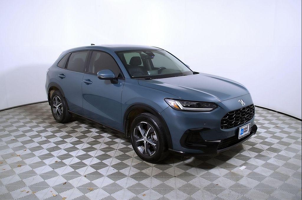 used 2025 Honda HR-V car, priced at $28,420