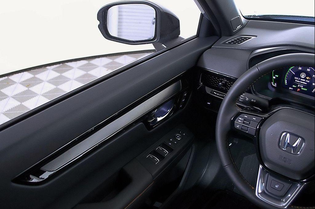 new 2026 Honda CR-V Hybrid car, priced at $41,036