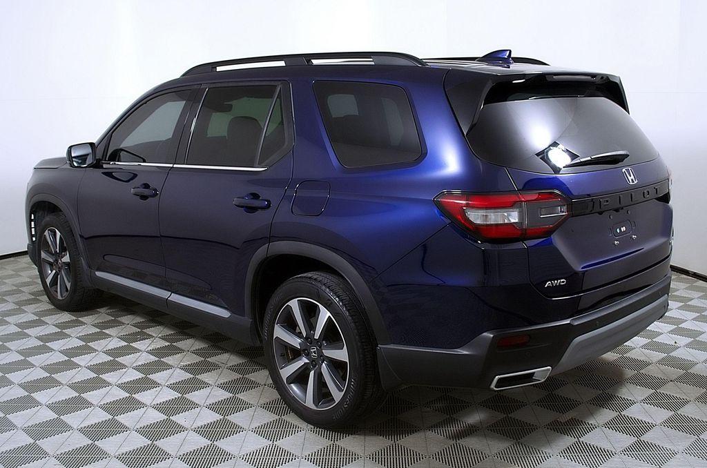 used 2023 Honda Pilot car, priced at $37,849