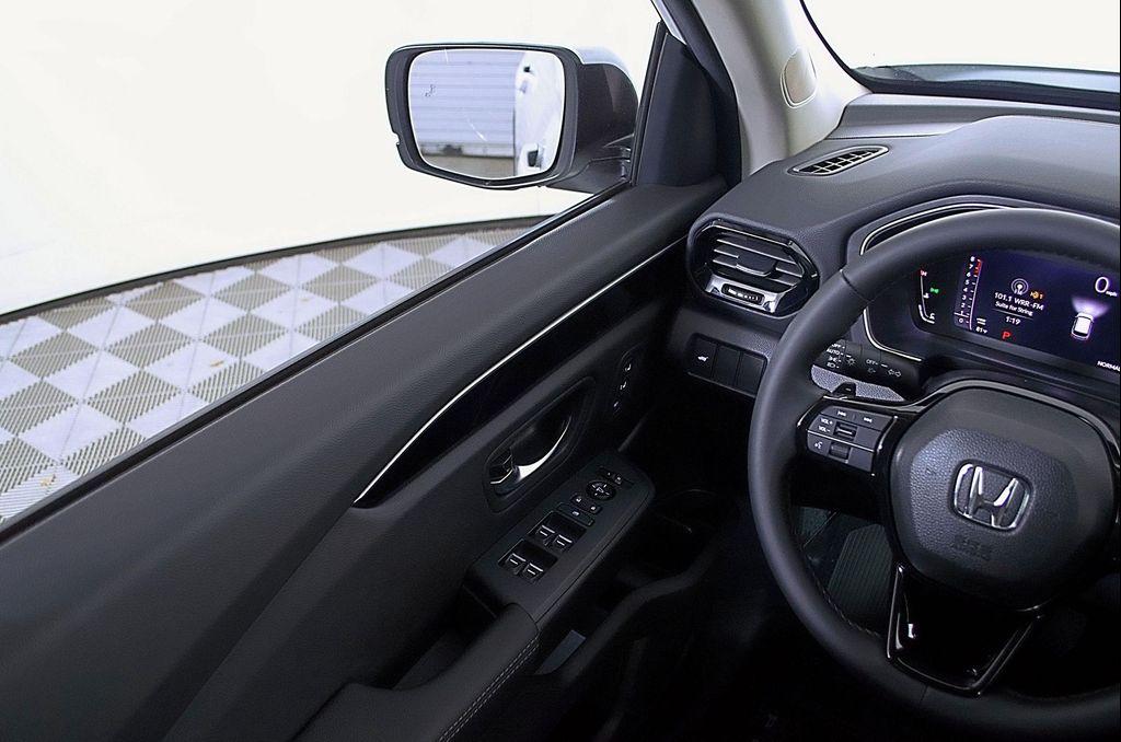 new 2026 Honda Pilot car, priced at $46,445