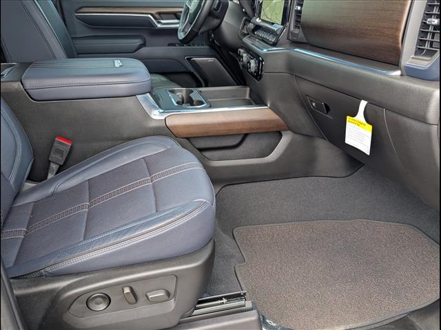 used 2024 Chevrolet Silverado 2500 car, priced at $72,998