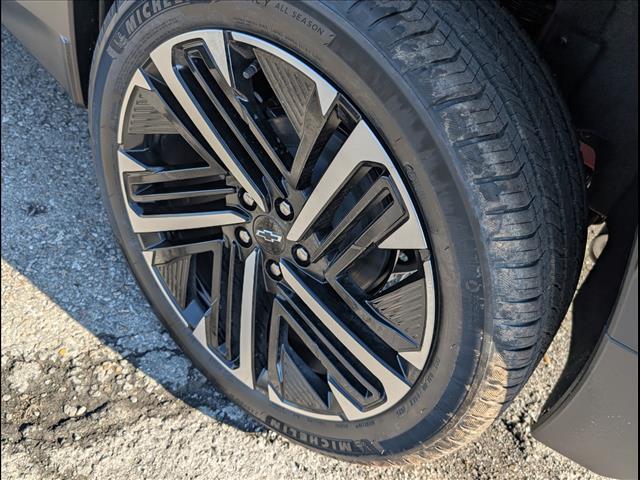 new 2026 Chevrolet Equinox car, priced at $38,724