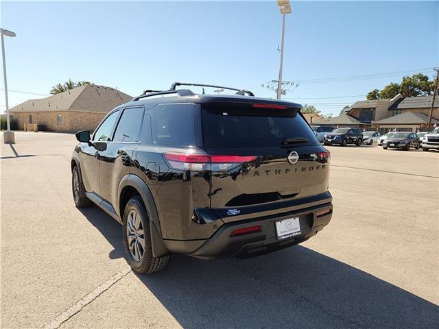 new 2025 Nissan Pathfinder car, priced at $34,245