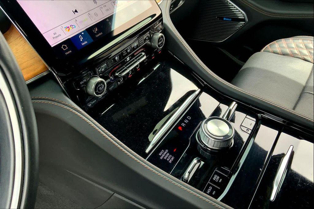 used 2022 Jeep Grand Cherokee car, priced at $38,000