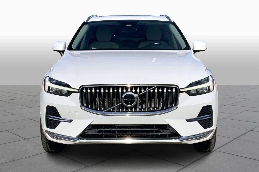 used 2023 Volvo XC60 car, priced at $21,200