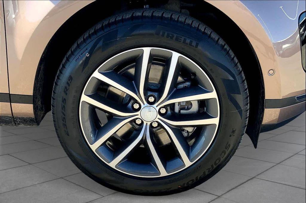 used 2025 Land Rover Range Rover Evoque car, priced at $53,000