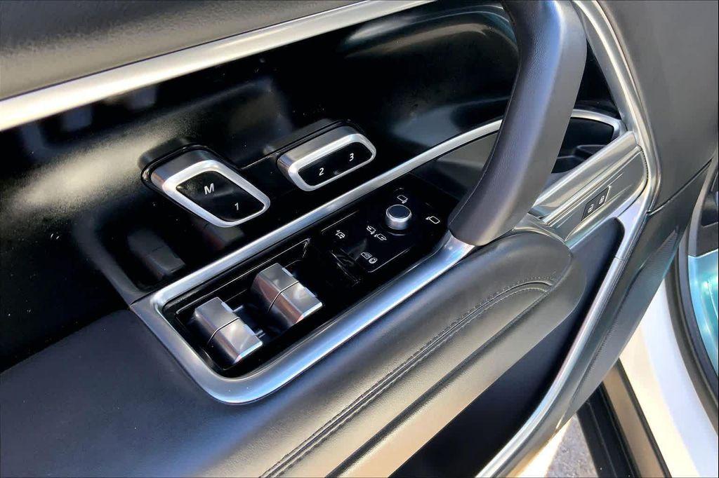 new 2026 Land Rover Range Rover car, priced at $139,080