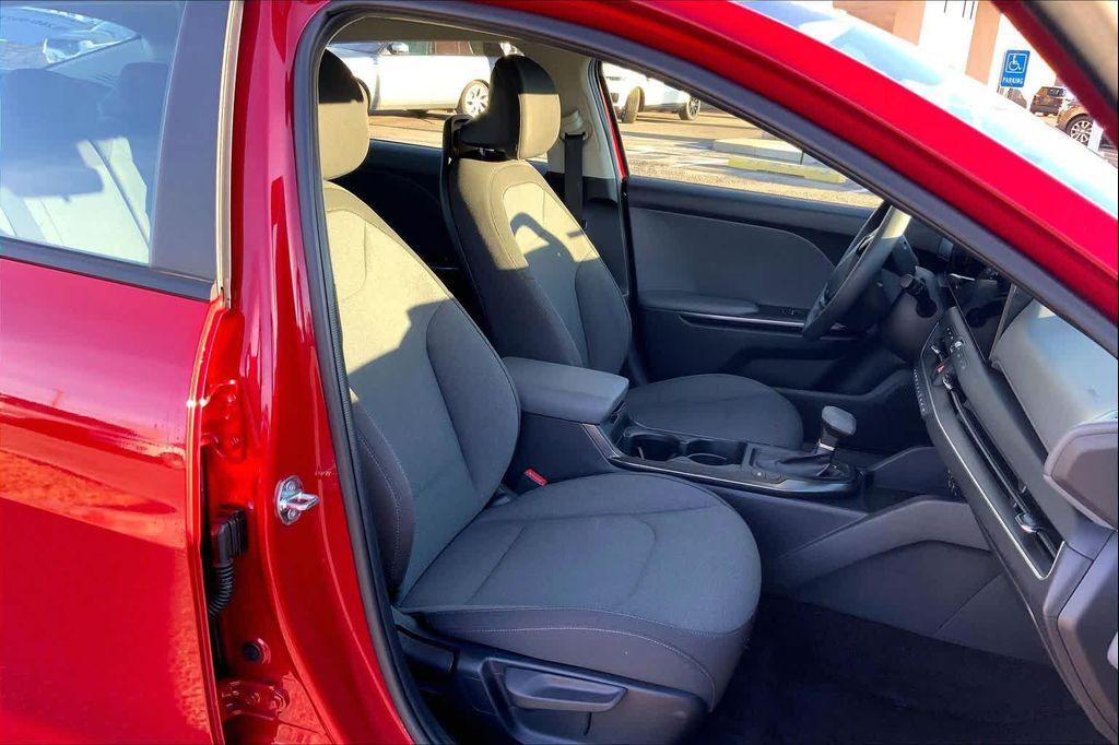 used 2025 Kia K4 car, priced at $20,700